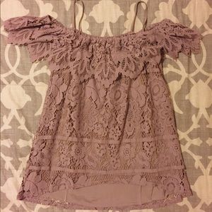 Suzanne Betro top